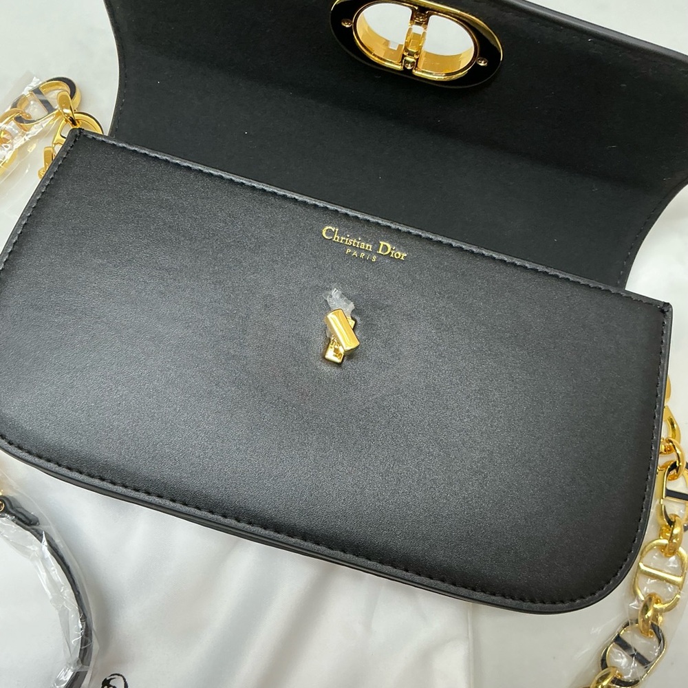 Designer INSPIRED Black Leather Shoulder Bag - Picture 3 of 8